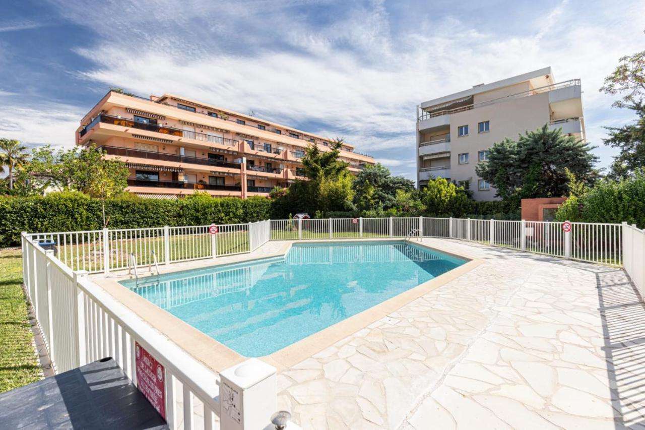 Ferienwohnung Pretty Studio Swimming Pool And Sea Cagnes-sur-Mer Exterior foto